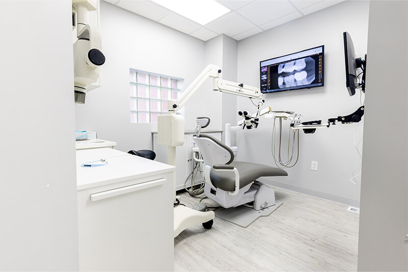 Dental Implants Roseville Patient room